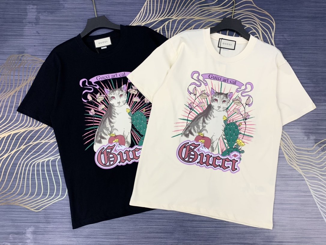 人気が爆発 Gucci グッチ Tシャツ メンズ/レディース ラウンドネック半袖  実物の写真 スーパーコピーN品代引き対応国内発送後払い送料無料安全必ず届く信用できるサイト