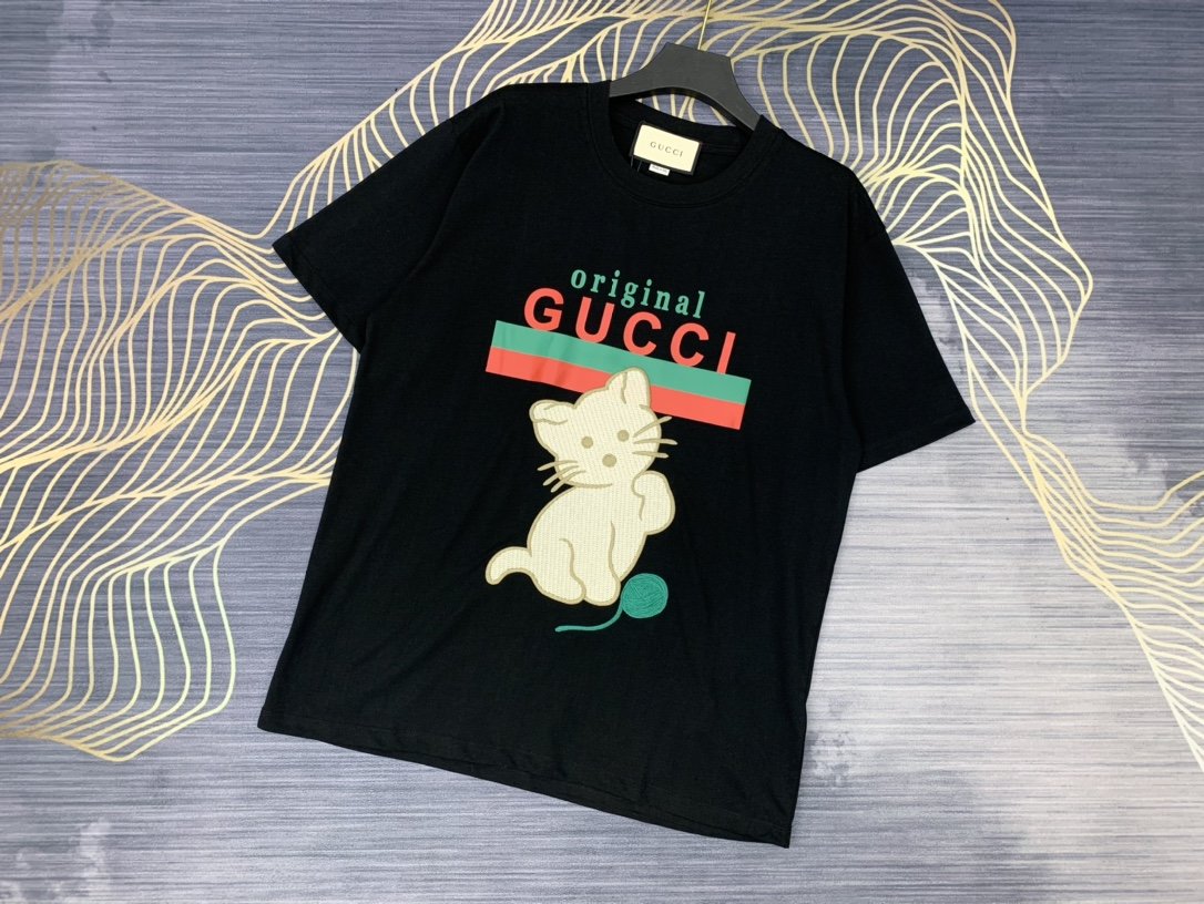 人気が爆発 Gucci グッチ Tシャツ メンズ/レディース ラウンドネック半袖  実物の写真 スーパーコピーN品代引き対応国内発送後払い送料無料安全必ず届く信用できるサイト