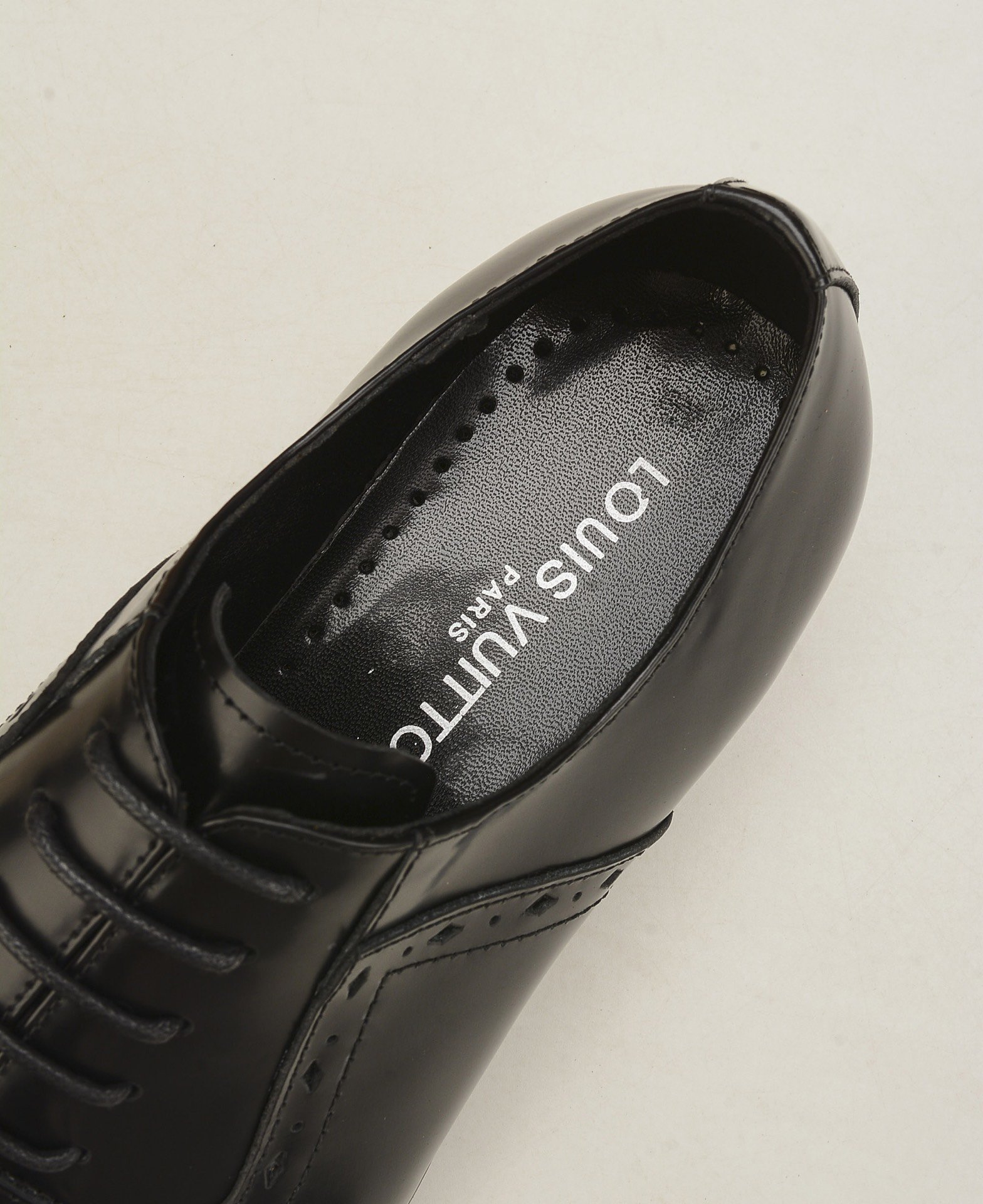 おしゃれ新入荷ルイヴィトンLouis Vuittonメンズ ビジネス革靴 実物の写真 スーパーコピー代引き可能国内発送後払い安全必ず届く信用できるサイト