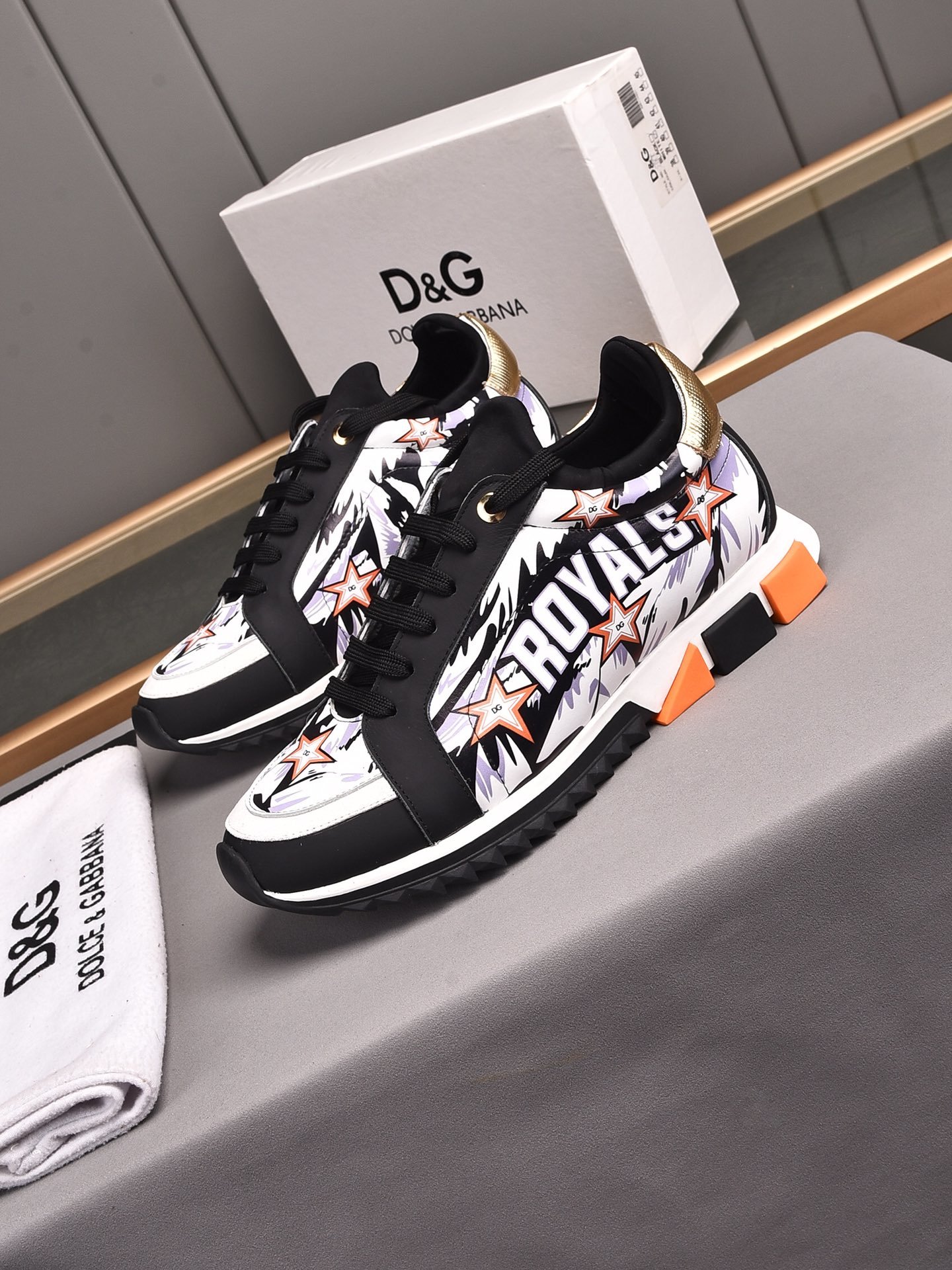 N品格安ばれないドルチェ＆ガッバーナ Dolce&Gabbanaスニーカー 実物の写真 スーパーコピー靴シューズ代引き可能国内発送後払い安全必ず届く信用できるサイ