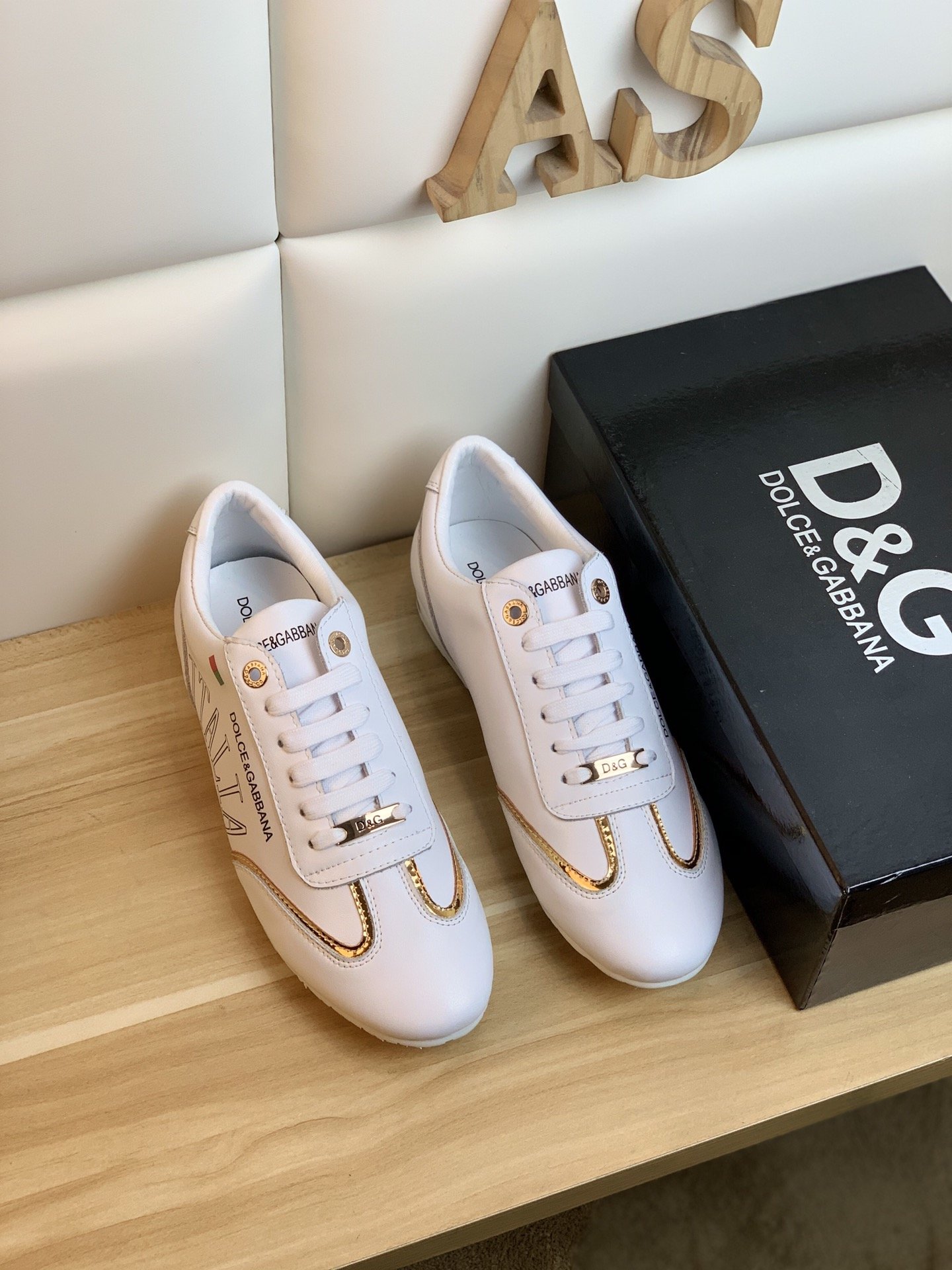 N品格安ばれないドルチェ＆ガッバーナ Dolce&Gabbanaスニーカー 実物の写真 スーパーコピー靴シューズ代引き可能国内発送後払い安全必ず届く信用できるサイ
