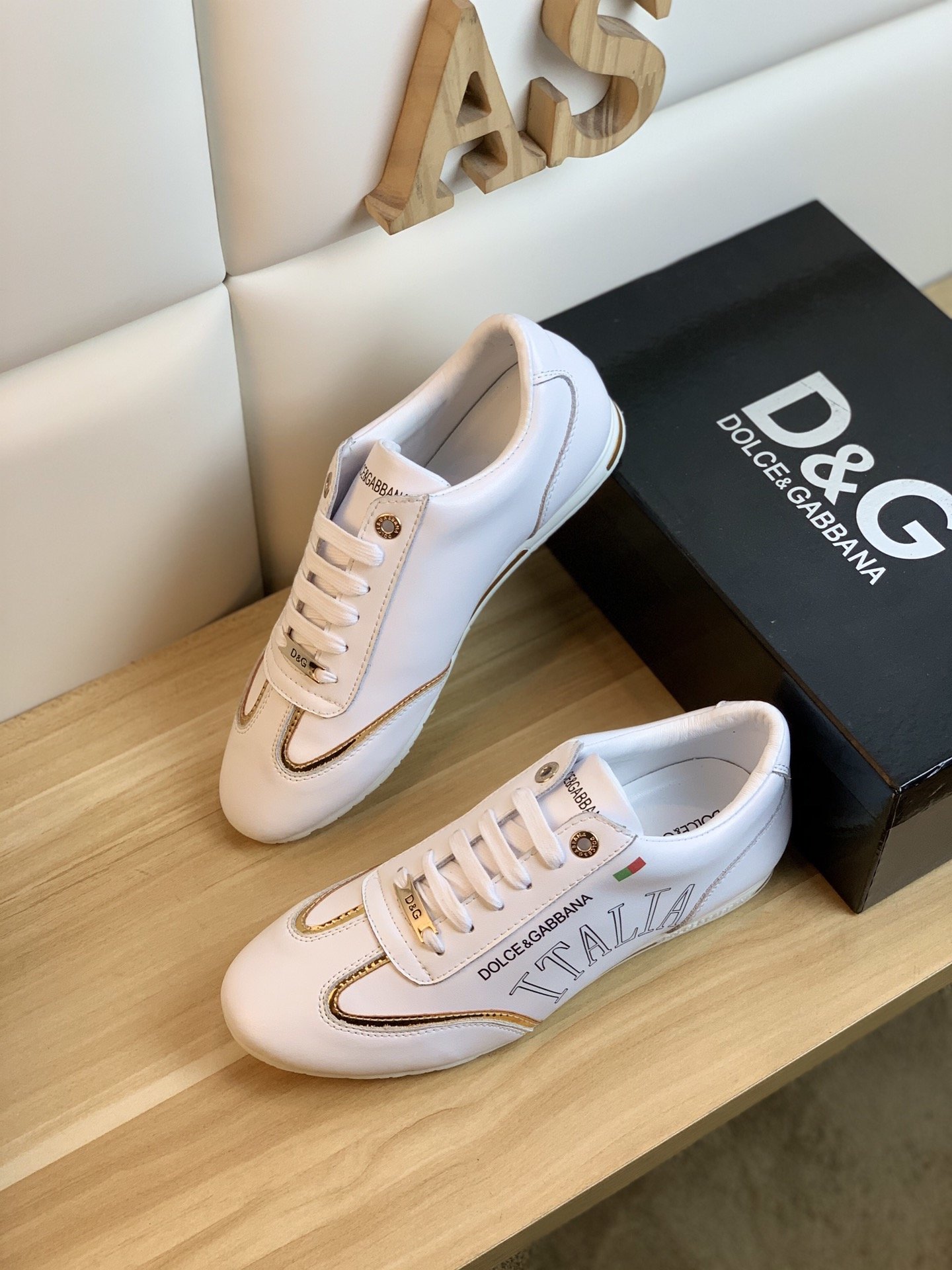 N品格安ばれないドルチェ＆ガッバーナ Dolce&Gabbanaスニーカー 実物の写真 スーパーコピー靴シューズ代引き可能国内発送後払い安全必ず届く信用できるサイ
