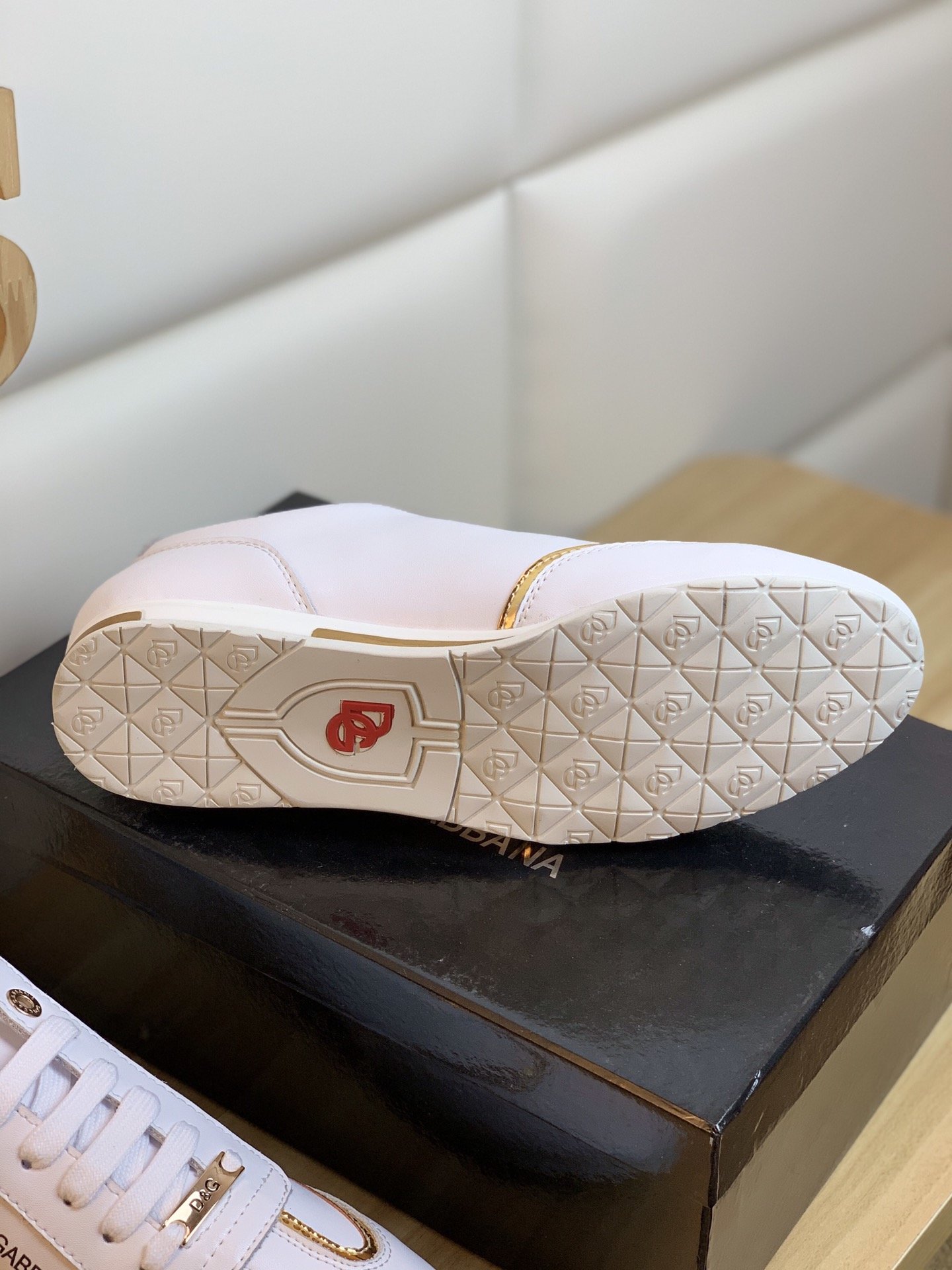 N品格安ばれないドルチェ＆ガッバーナ Dolce&Gabbanaスニーカー 実物の写真 スーパーコピー靴シューズ代引き可能国内発送後払い安全必ず届く信用できるサイ