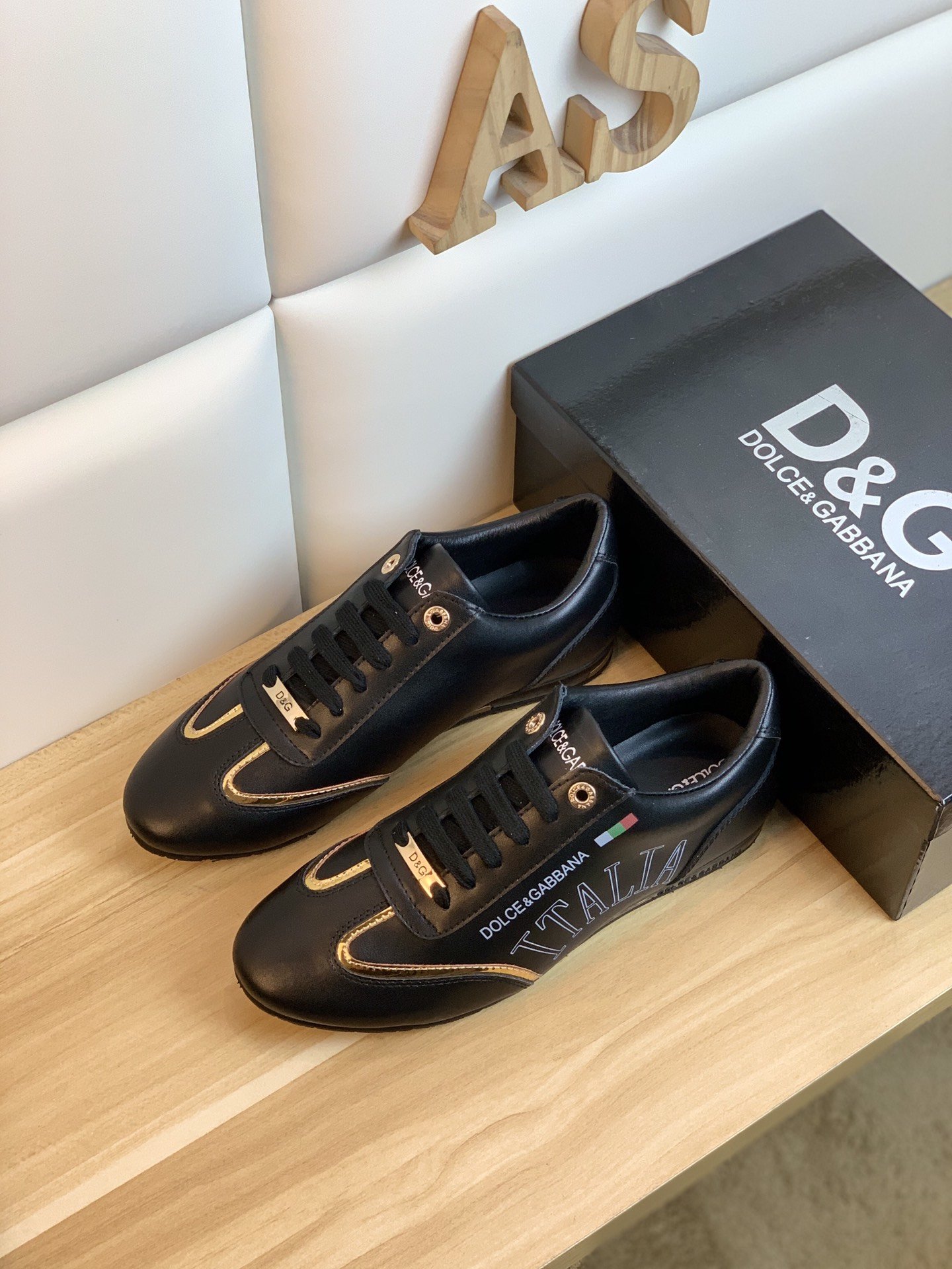 N品格安ばれないドルチェ＆ガッバーナ Dolce&Gabbanaスニーカー 実物の写真 スーパーコピー靴シューズ代引き可能国内発送後払い安全必ず届く信用できるサイ
