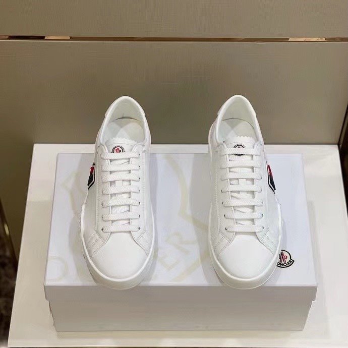 おしゃれモンクレール Moncler靴 実物の写真 スーパーコピー靴安全必ず届くN品代引き可能国内発送後払い優良サイト