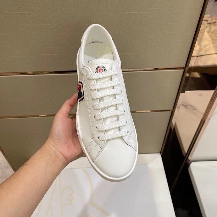 おしゃれモンクレール Moncler靴 実物の写真 スーパーコピー靴安全必ず届くN品代引き可能国内発送後払い優良サイト