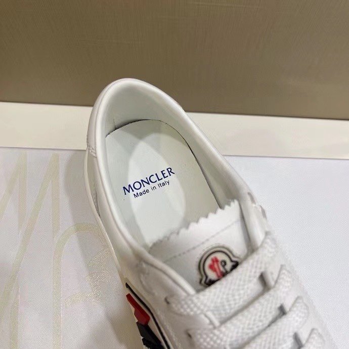 おしゃれモンクレール Moncler靴 実物の写真 スーパーコピー靴安全必ず届くN品代引き可能国内発送後払い優良サイト
