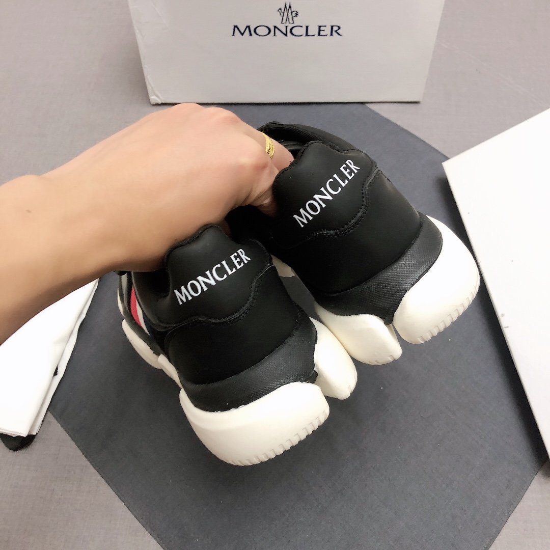 おしゃれモンクレール Moncler靴 実物の写真 スーパーコピー靴安全必ず届くN品代引き可能国内発送後払い優良サイト