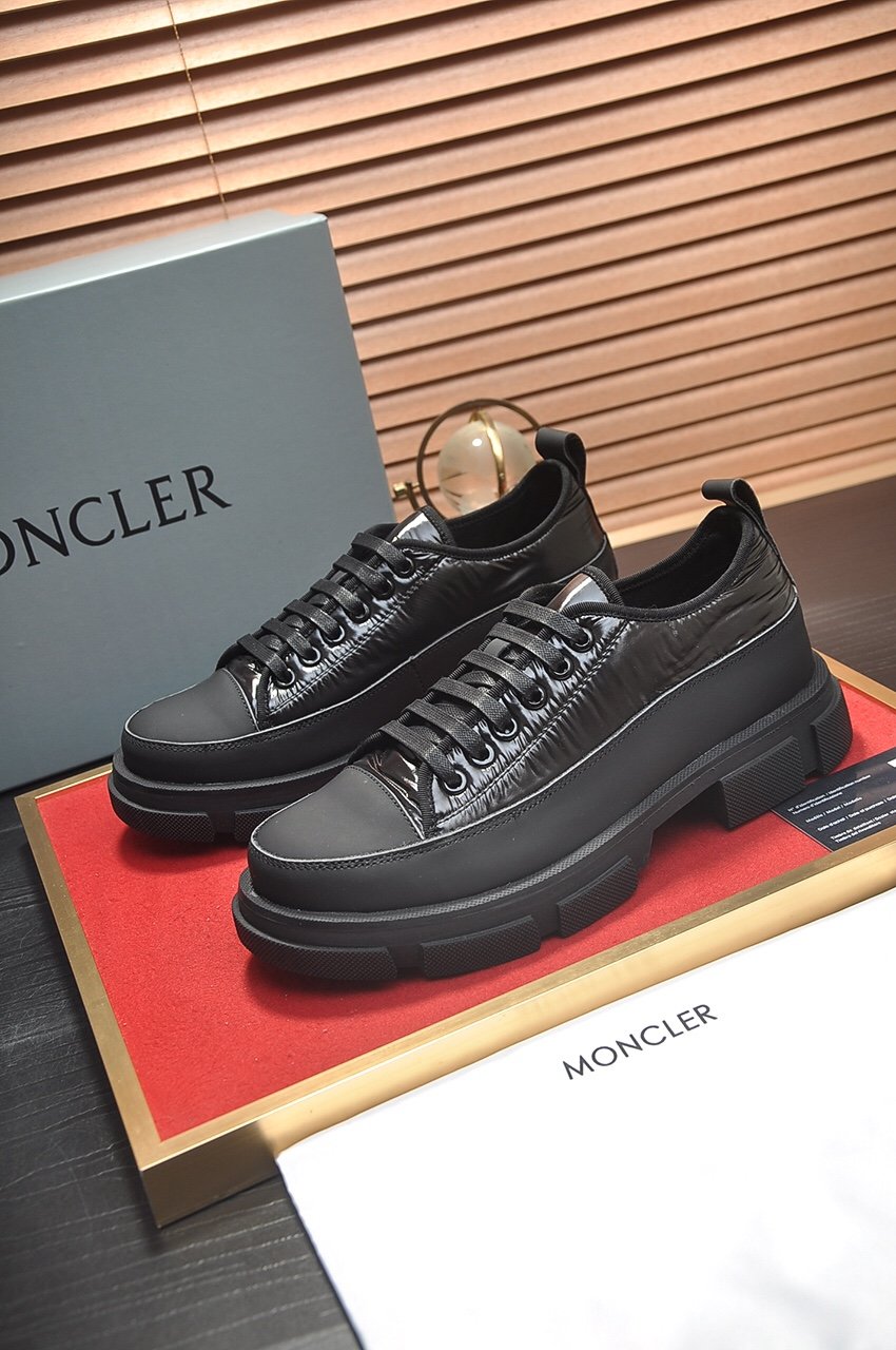 おしゃれモンクレール Moncler靴 実物の写真 スーパーコピー靴安全必ず届くN品代引き可能国内発送後払い優良サイト