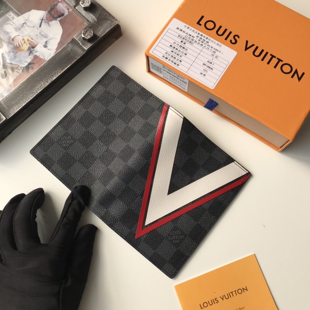 上品でファッションルイヴィトン Louis Vuittonパスケース スーパーコピーN品代引き可能国内発送後払い安全必ず届く優良サイト