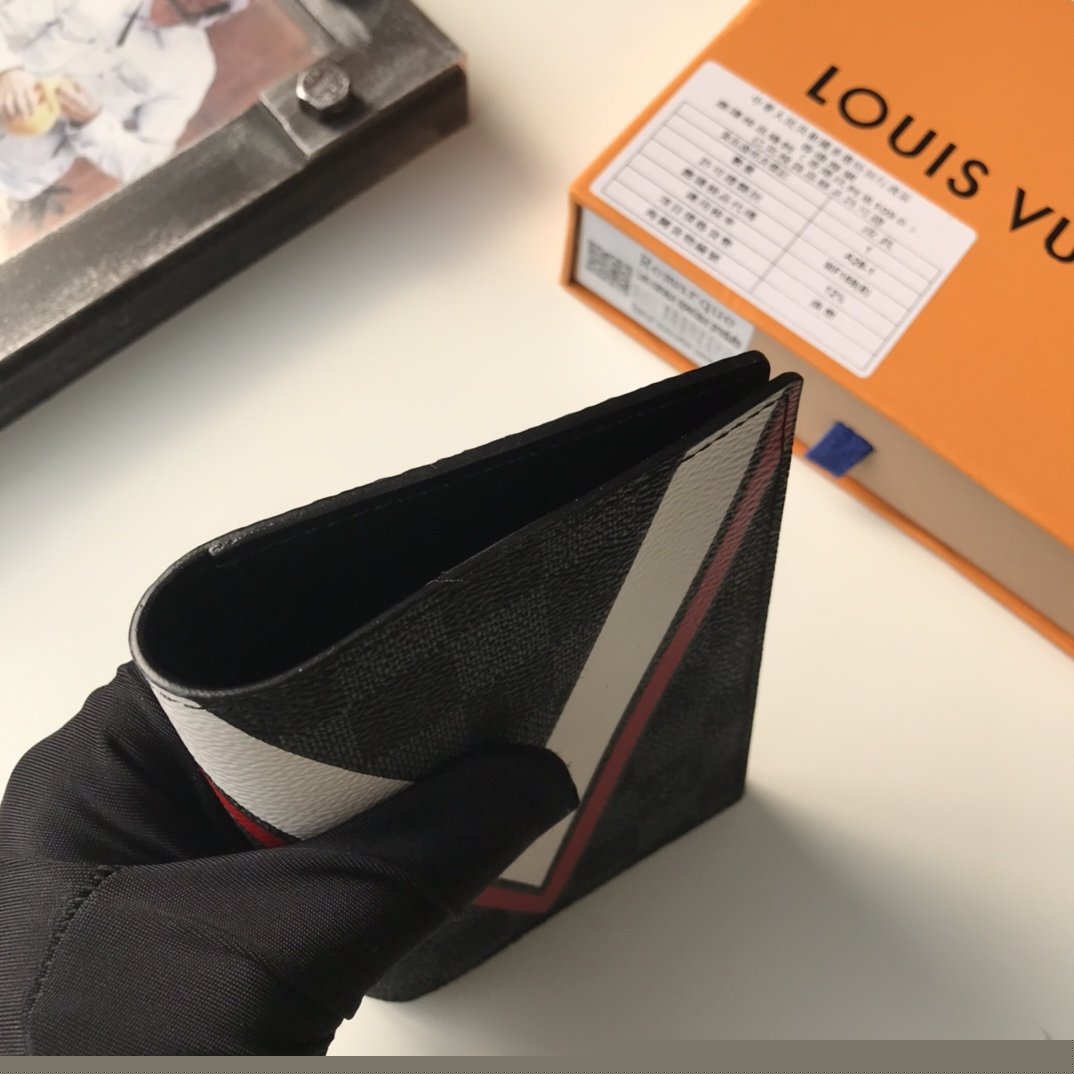上品でファッションルイヴィトン Louis Vuittonパスケース スーパーコピーN品代引き可能国内発送後払い安全必ず届く優良サイト