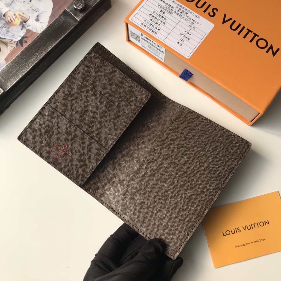 上品でファッションルイヴィトン Louis Vuittonパスケース スーパーコピーN品代引き可能国内発送後払い安全必ず届く優良サイト