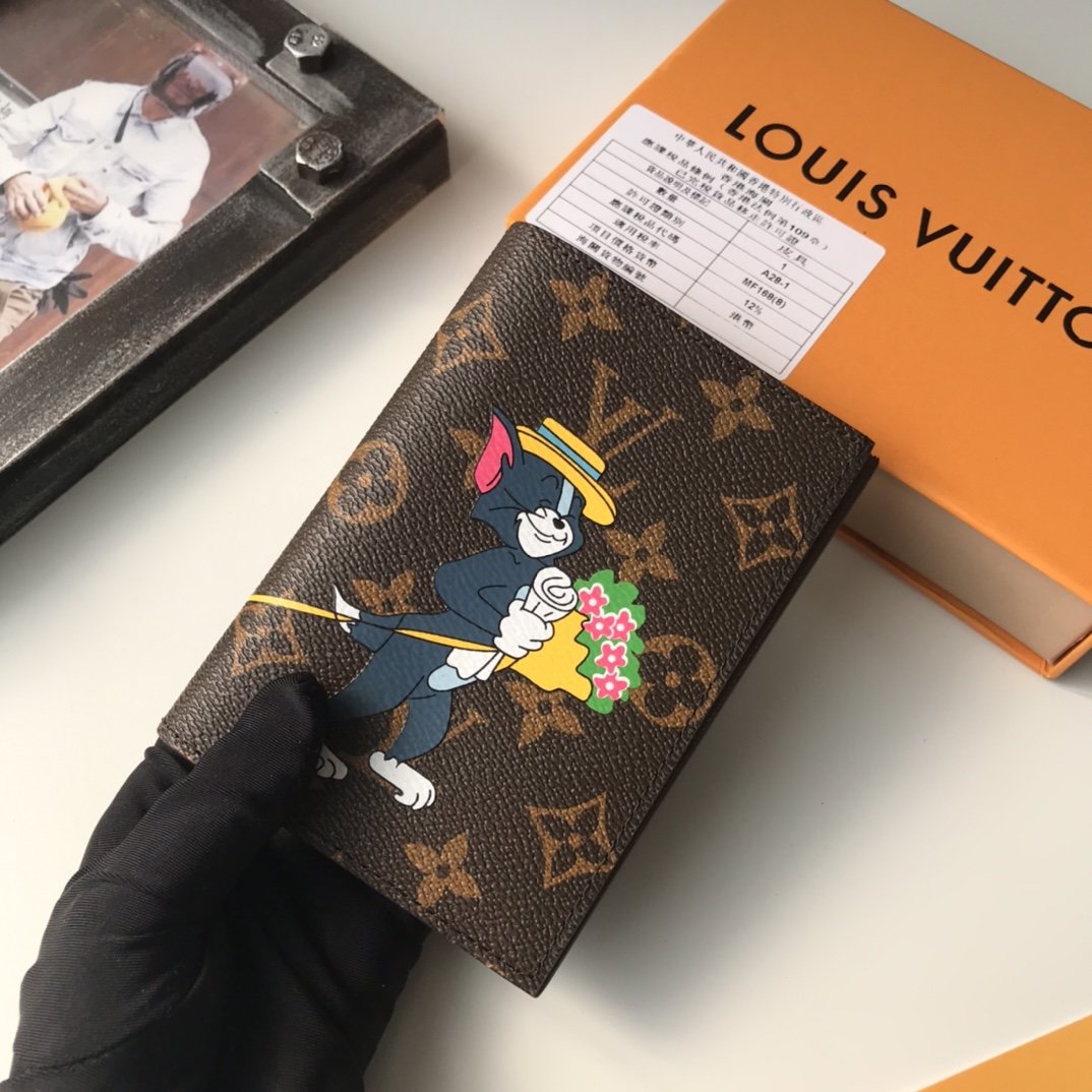 上品でファッションルイヴィトン Louis Vuittonパスケース スーパーコピーN品代引き可能国内発送後払い安全必ず届く優良サイト