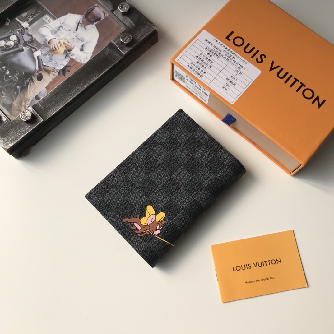 上品でファッションルイヴィトン Louis Vuittonパスケース スーパーコピーN品代引き可能国内発送後払い安全必ず届く優良サイト