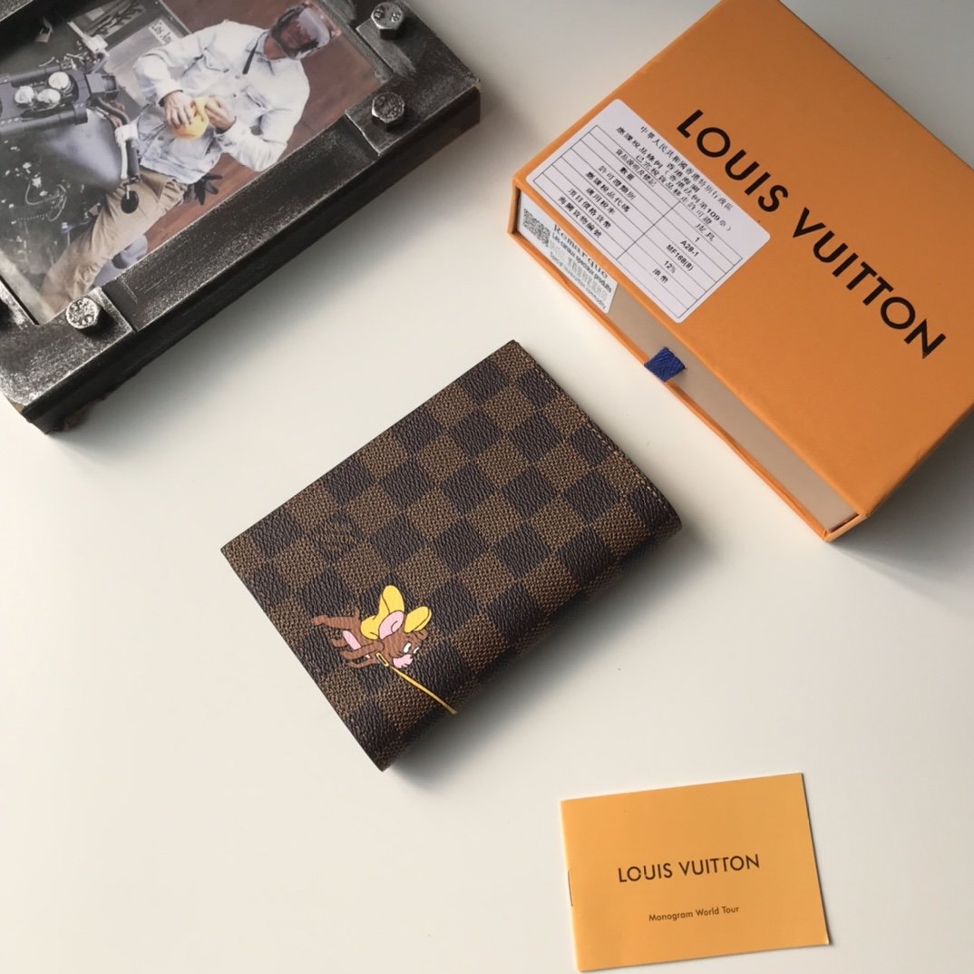 上品でファッションルイヴィトン Louis Vuittonパスケース スーパーコピーN品代引き可能国内発送後払い安全必ず届く優良サイト