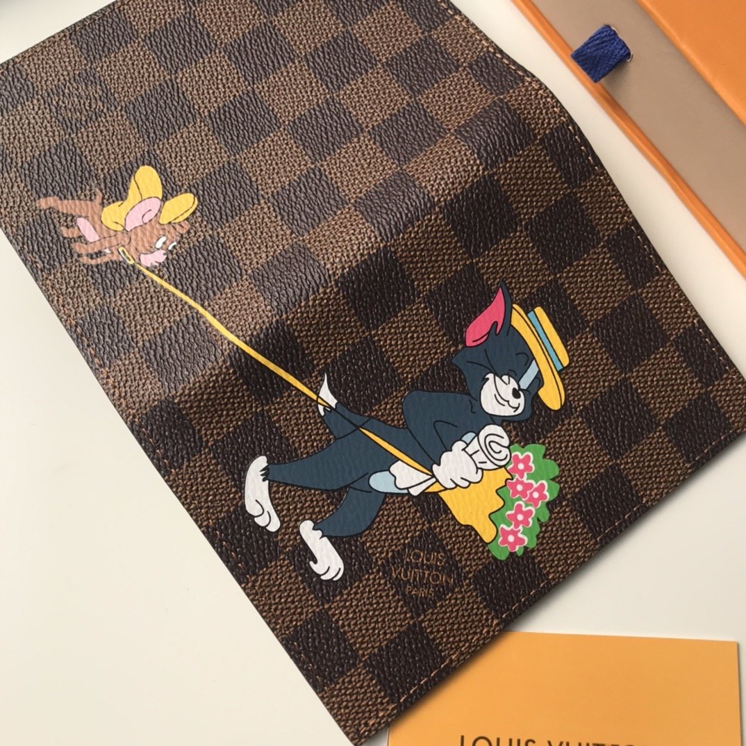 上品でファッションルイヴィトン Louis Vuittonパスケース スーパーコピーN品代引き可能国内発送後払い安全必ず届く優良サイト