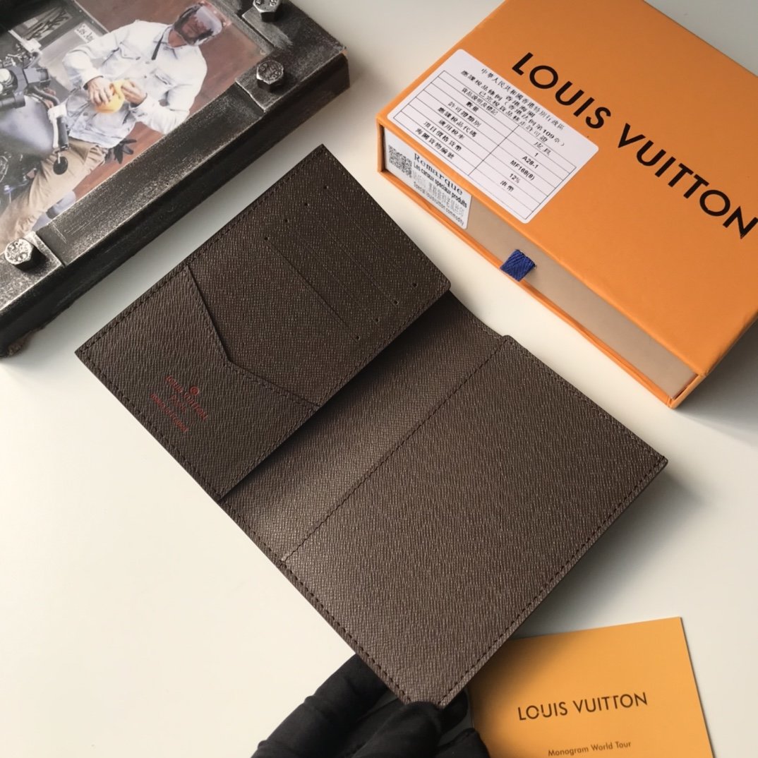 上品でファッションルイヴィトン Louis Vuittonパスケース スーパーコピーN品代引き可能国内発送後払い安全必ず届く優良サイト