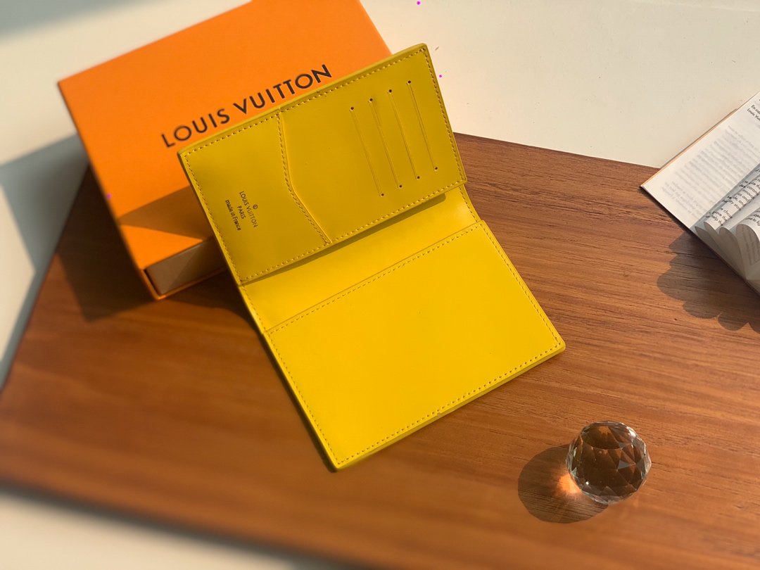 超スーパーコピー品!ルイヴィトン Louis Vuittonパスケース代引き可能国内発送後払い安全必ず届く優良サイト