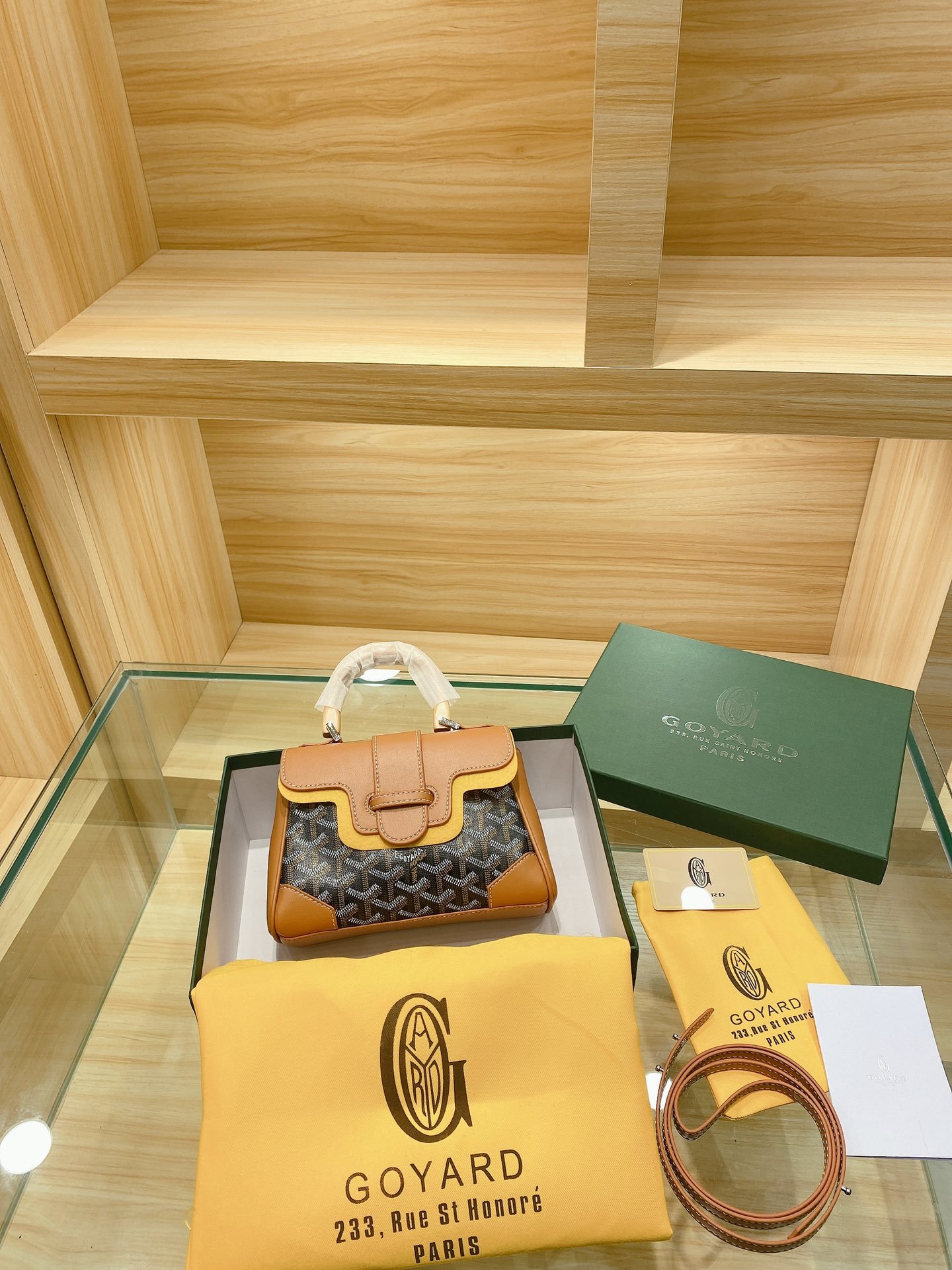 スーパーコピー代引き対応 ゴヤール Goyard バッグ 実物の写真 N品後払い国内発送送料無料安全必ず届く信用できるサイト