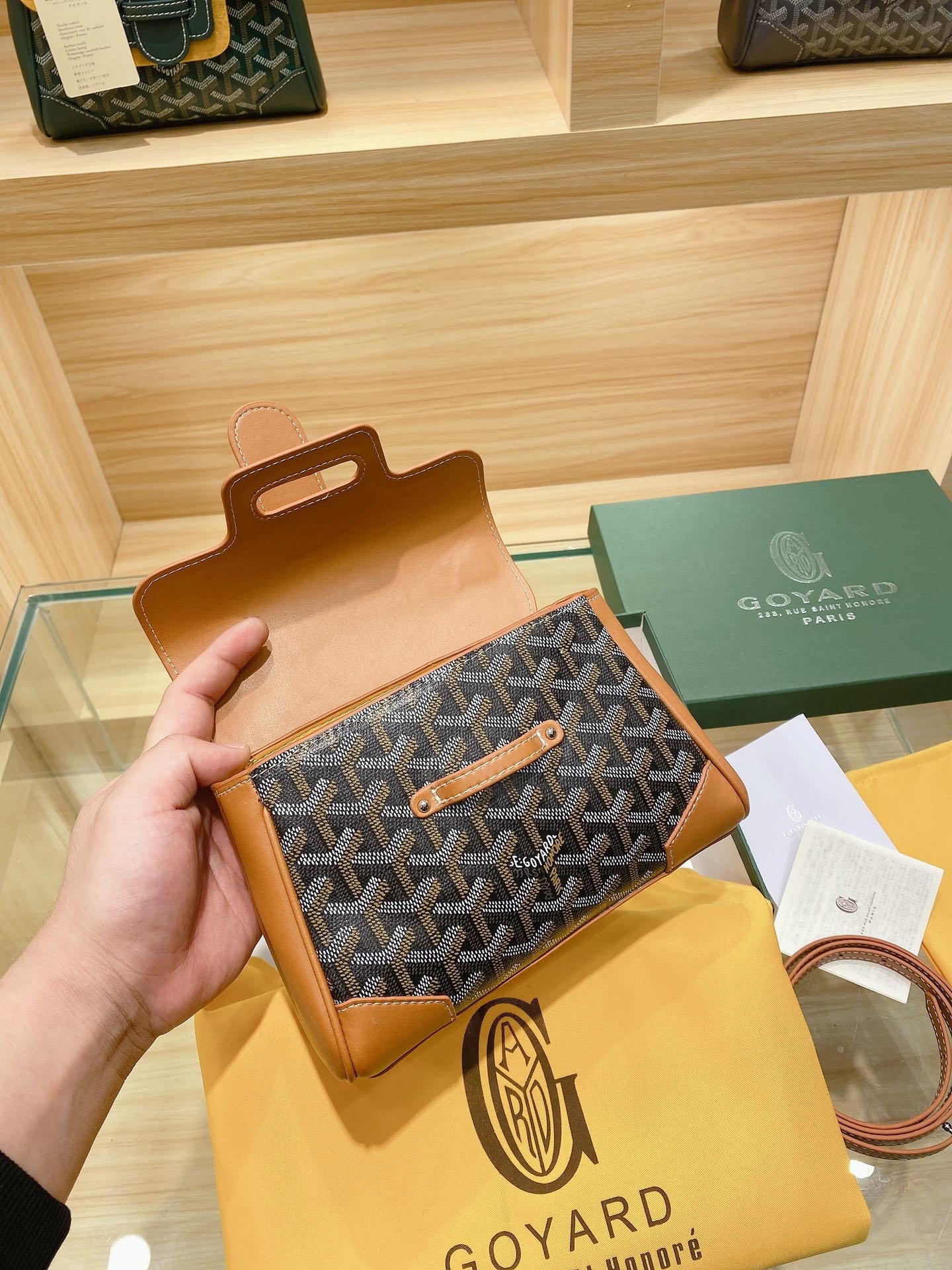 スーパーコピー代引き対応 ゴヤール Goyard バッグ 実物の写真 N品後払い国内発送送料無料安全必ず届く信用できるサイト