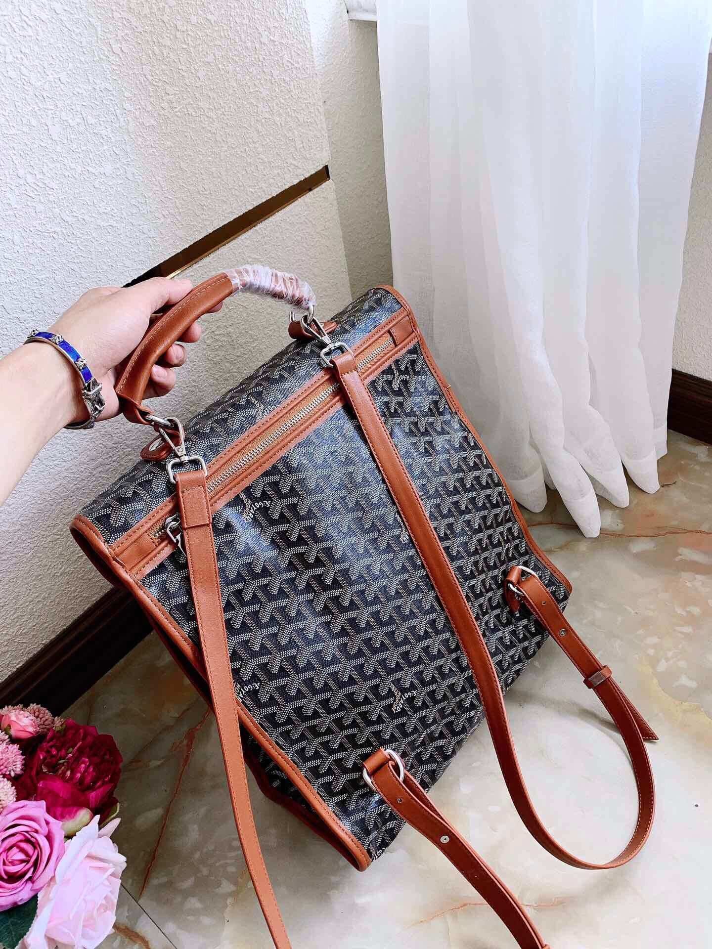 スーパーコピー代引き対応 ゴヤール Goyard バッグ 実物の写真 N品後払い国内発送送料無料安全必ず届く信用できるサイト