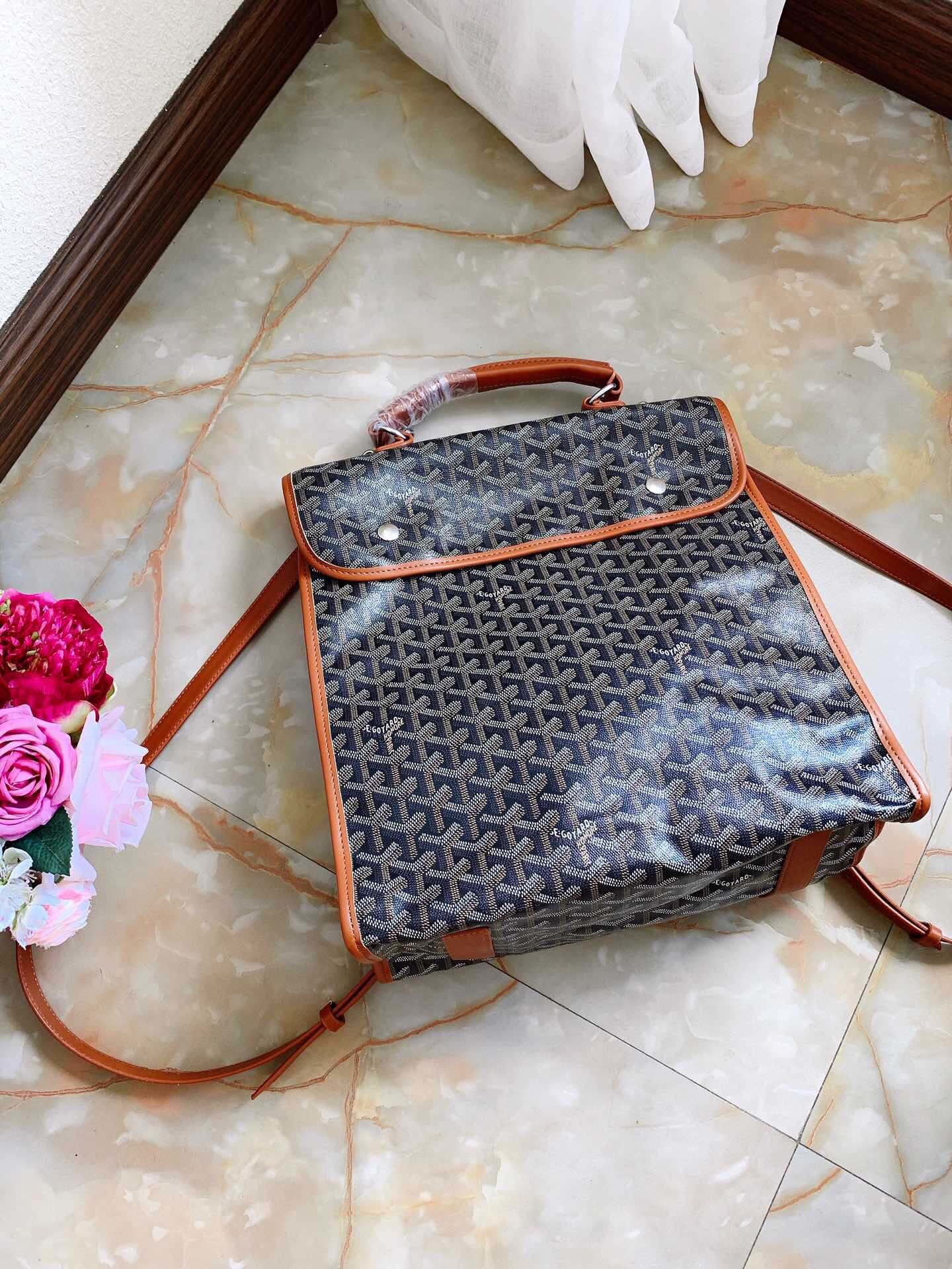 スーパーコピー代引き対応 ゴヤール Goyard バッグ 実物の写真 N品後払い国内発送送料無料安全必ず届く信用できるサイト