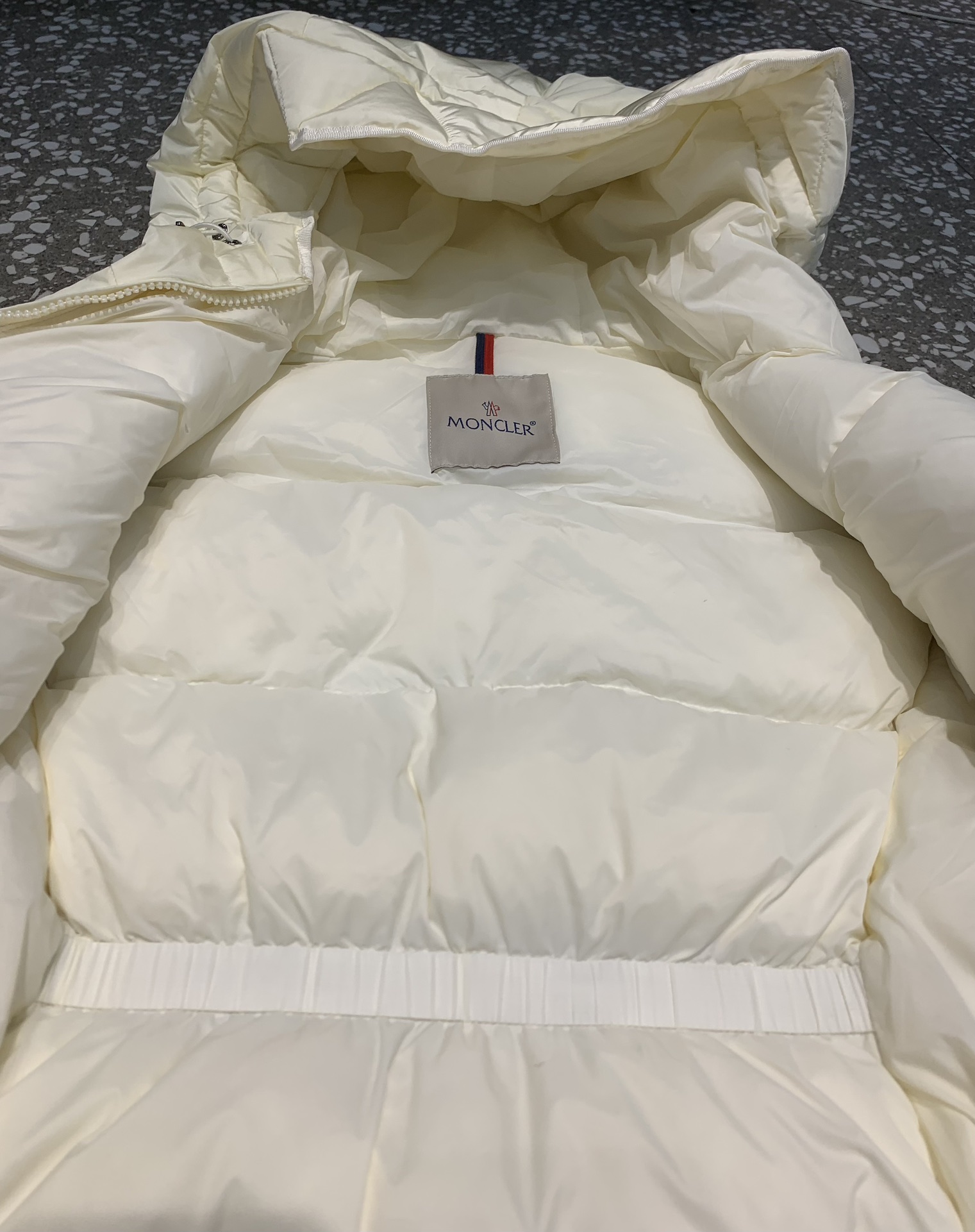 スーパーコピー 服実物の写真 N品  かっこいい おしゃれ 代引き対応国内発送後払い安全必ず届くおすすめ口コミ優良サイト